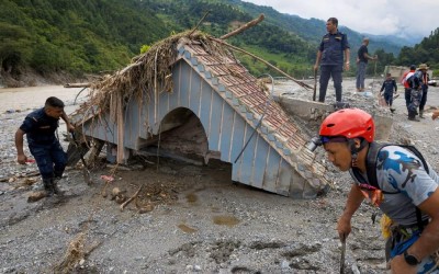 Estudo relaciona aquecimento global ao colapso de geleira no Nepal