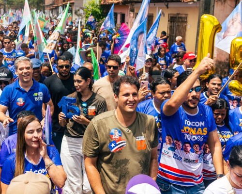 Com multidão nas ruas, Orleans Brandão mostra força em Rosário a 15 dias da eleição