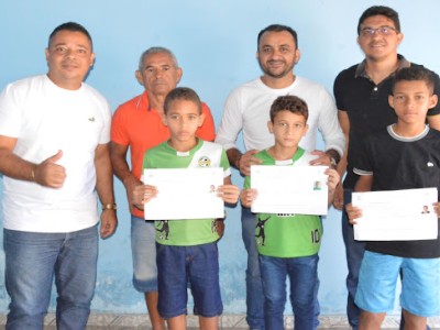 Secretaria de Esporte de Matões firma parceira com o time Santa Cruz Futebol Clube