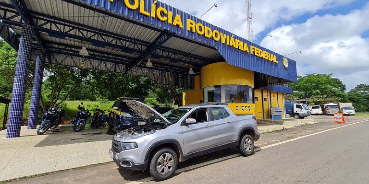 PRF recupera  veículo roubado de Pernambuco em Caxias