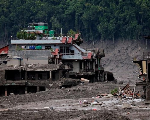 Tragédia no Nepal: número de mortos chega a 675 e reconstrução pode custar bilhões
