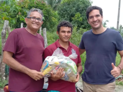 Líder político  Gabriel Tenório finaliza Domingo de Páscoa  entregando alimentos na zona rural de Matões 
