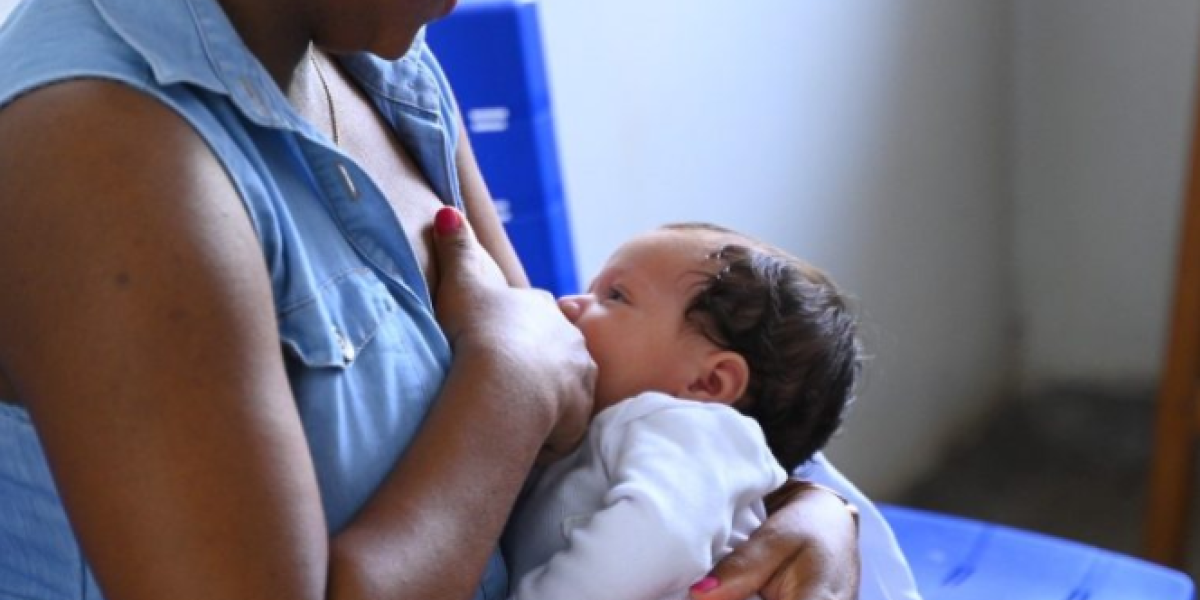 Maternidade Carmosina Coutinho aciona mães de recém-nascidos para reposição do estoque do Banco de Leite