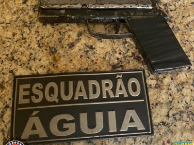 PM realiza prisão de dupla de assaltantes, apreende arma de fogo e recupera objetos roubados em Caxias