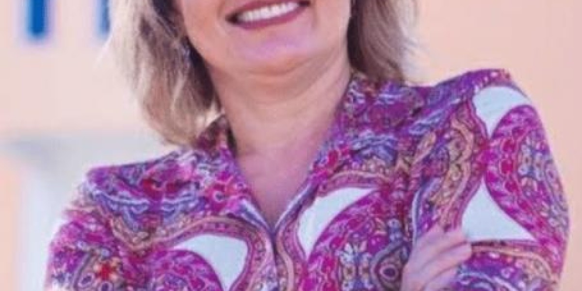 Pré-candidata a deputada estadual Cláudia Coutinho reúne-se com lideranças políticas em Caxias