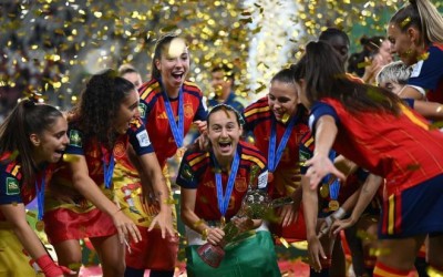 Com drama nos pênaltis, Espanha bate a Coreia do Norte e conquista o bicampeonato da Copa do Mundo Sub-20