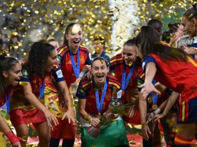 Com drama nos pênaltis, Espanha bate a Coreia do Norte e conquista o bicampeonato da Copa do Mundo Sub-20