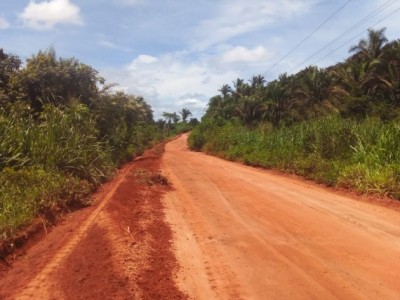Prefeitura recupera estradas vicinais e melhora acesso à zona Rural