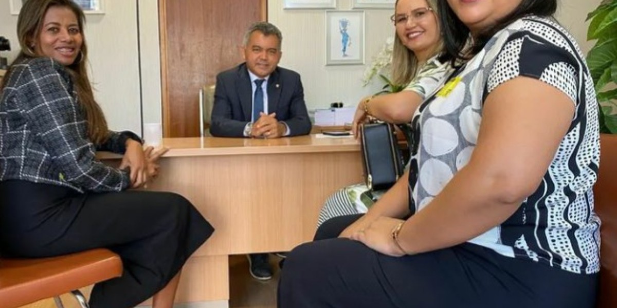 Prefeita Josa Silva se reúne com o deputado federal Cléber Verde para tratar de demandas municipais