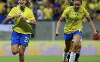 Seleção feminina não aproveita expulsão e cede empate à Argentina em casa