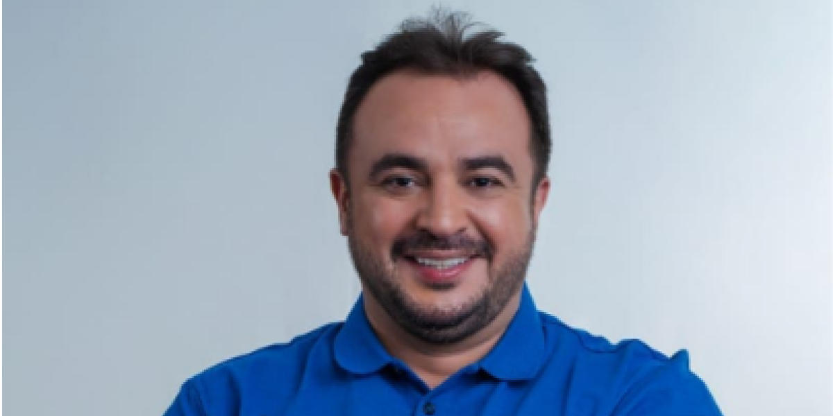 Teódulo Aragão é o  entrevistado de hoje do Comando Popular