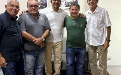 Dr. Orlando consolida liderança e recebe apoio de grandes nomes da política em São Luís 