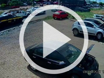 Após perseguição PRF de Picos recupera carro roubado em Caxias 