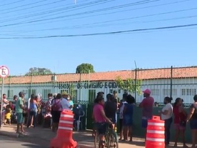 Ação social realiza distribuição de gás de cozinha para famílias de baixa renda em Codó