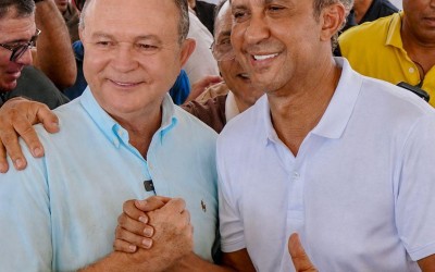 Prefeito Nonatinho agradece governador Carlos Brandão pela entrega de retroescavadeira para Matões