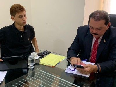 Blogueiro aliado de Rubens Pereira e Gabriel Tenório ataca o  governo de Carlos Brandão 