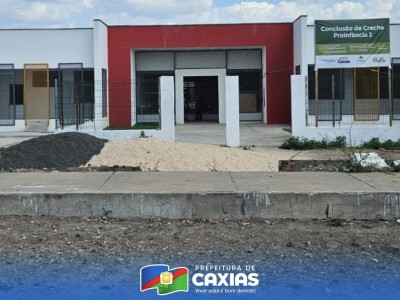 Prefeitura de Caxias (MA) avança na construção e reforma das unidades de ensino