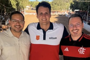 Dr. Orlando participa de vaquejada em Colinas ao lado de Orleans Brandão e lideranças políticas