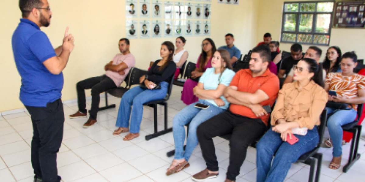 Gestão municipal investe em treinamento para profissionais de saúde do Hospital Divino Espírito Santo