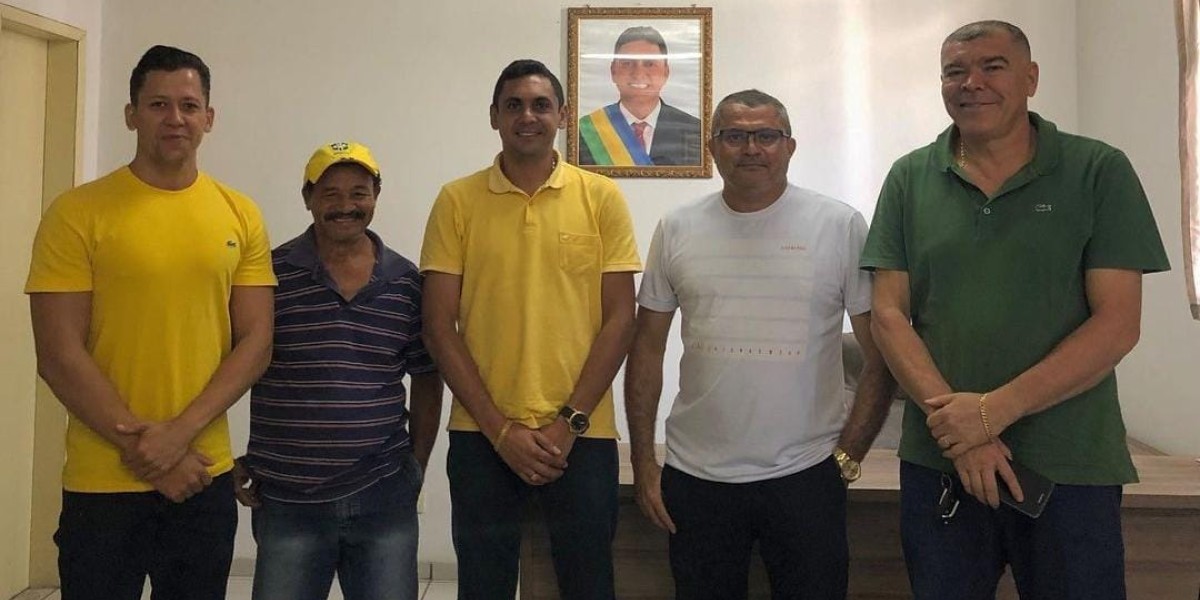 Secretário de Cultura se reúne representantes do “Amigos do Mastro” para tratar sobre a maior festa popular de Passagem Franca