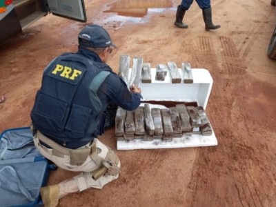 PRF apreende 26kg de maconha em bagageiro de ônibus na BR-135