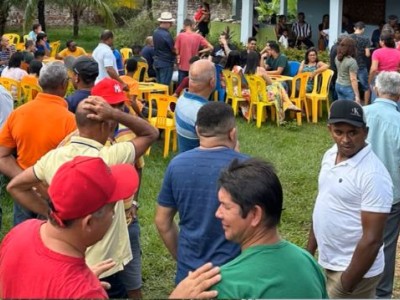 Desastre político e falta de público marca reunião na residência de Gabriel Tenório, em Matões 