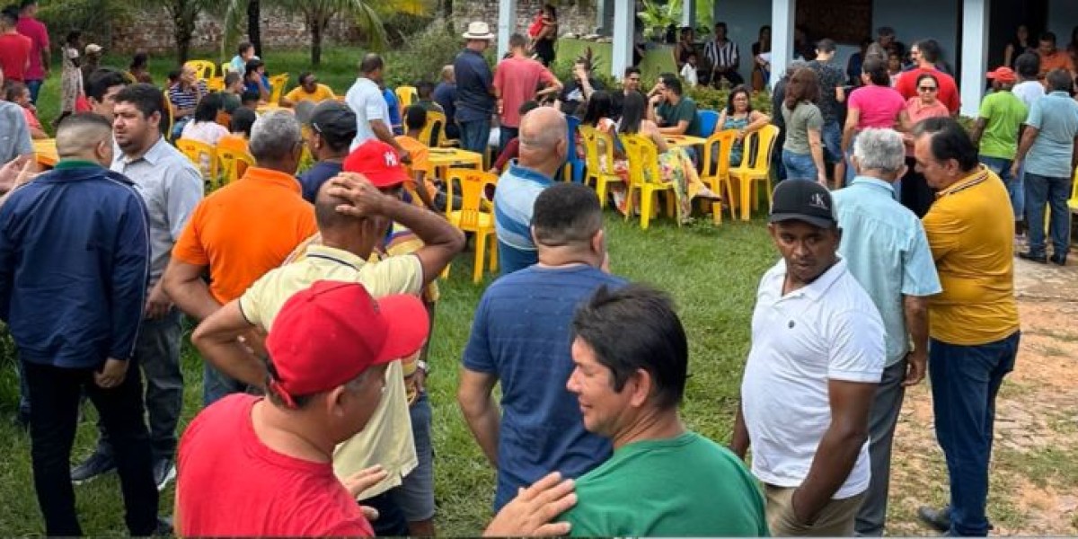 Desastre político e falta de público marca reunião na residência de Gabriel Tenório, em Matões 