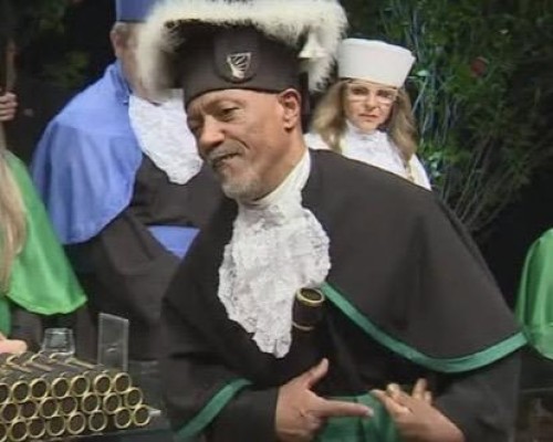 Aos 63 anos, homem supera limitações e conquista diploma universitário no Rio Grande do Sul