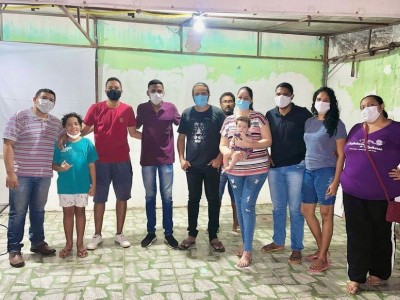 Vini Jansen se reúne com líderes do projeto social “viver para Deus” em São Luís   