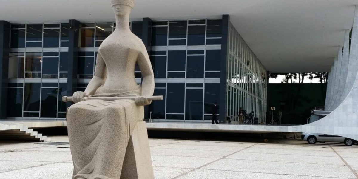 Ação no STF questiona prisão especial para quem tem curso superior