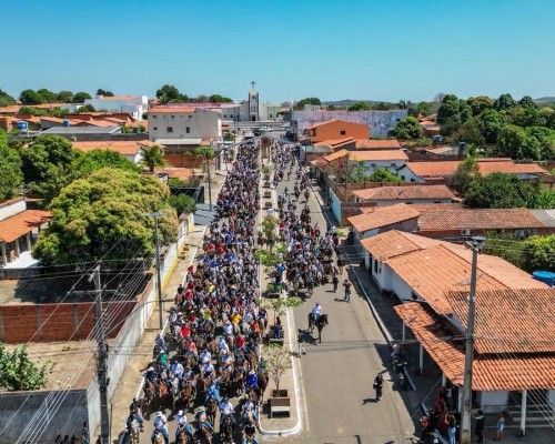 V Cavalgada do Divino reúne fé, tradição e cultura em Matões