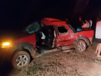 Quatro ocupantes de picape morrem após colisão com caminhão na BR-226 em Governador Eugênio Barros