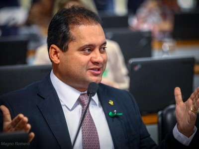 Câmara municipal de Afonso Cunha nega título de cidadania ao Senador Weverton Rocha