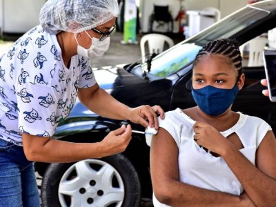 Vacinação de adolescentes de 12 anos acontece nesta sexta-feira em São Luís