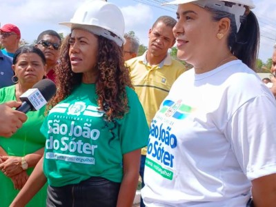 Prefeita Lacerda coloca maquinas e secretariado nas ruas no segundo dia do ano