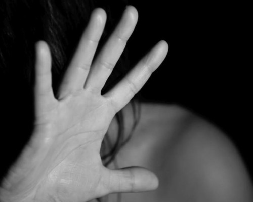 Pedido de socorro: mulher finge passar mal para escapar de agressões após viagem para encontrar suspeito no MA