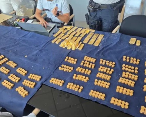 Pedreiros descobrem fortuna em ouro durante reforma de imóvel na Bélgica