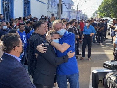 Muita dor e comoção no sepultamento do presidente da câmara de Caxias, Teódulo Aragão e do assessor Sinésio Aquino