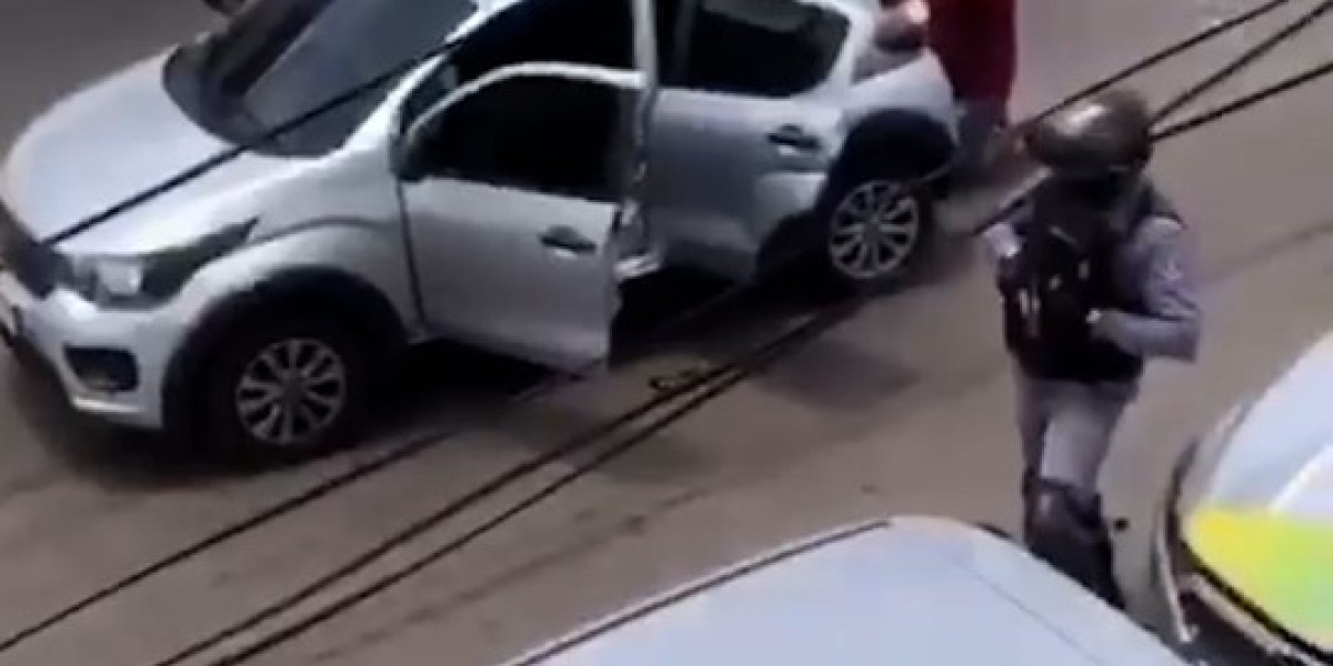 Dupla é presa após fazer motorista de aplicativo refém e assaltar ótica no Centro de São Luís