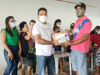 Prefeitura de Gonçalves Dias entrega  entrega mais de 600 cestas básicas 