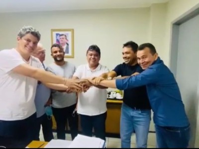 Prefeito Toinho Patioba em reunião com o secretário Márcio Jerry garante ampliação do sistema de abastecimento de água em bairros de Gonçalves Dias