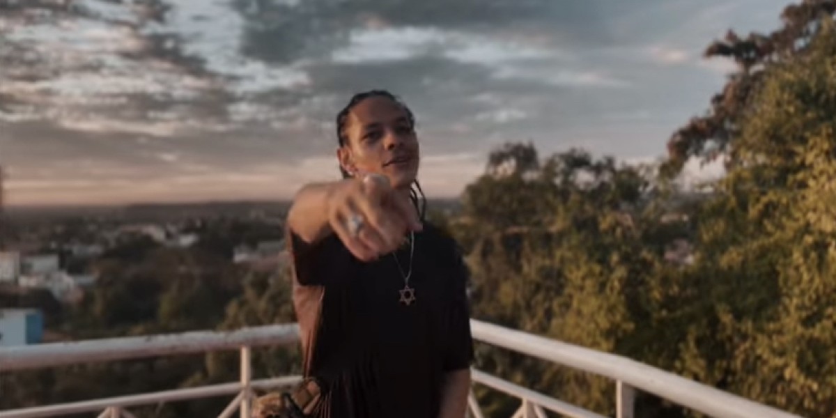 Jotabê, artista de Caxias, lança música especial no Dia dos Namorados intitulada de “Diferenciada”