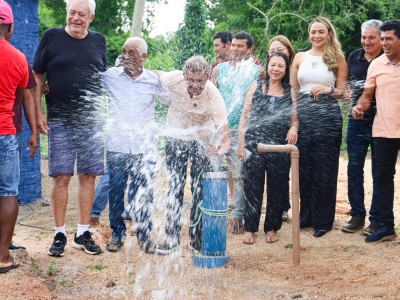 Prefeito Nonatinho entrega novo sistema de abastecimento de água no povoado Rochedo, em Matões