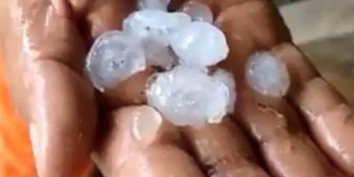 Moradores registram chuva de granizo em Timon