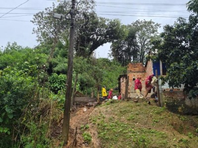 Temporal provoca deslizamento e mata família enquanto dormia no Paraná