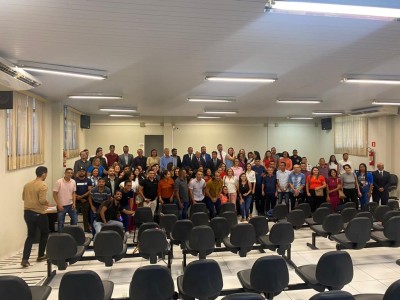 Secretário Professor Chiquinho e colaboradores participam do curso técnico sobre regularização fundiária, na cidade de Timon