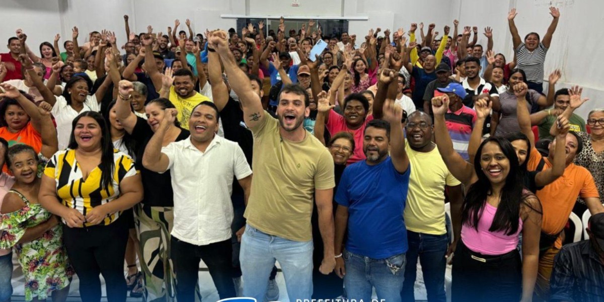 Gentil Neto realiza pagamento para isoposeiros e barraqueiros no Carnaval de Caxias