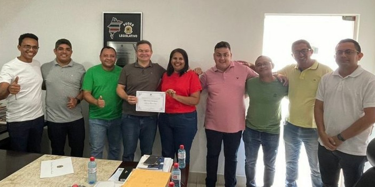 Deputado Rafael reúne vereadores e lideranças de oposição em Timon 