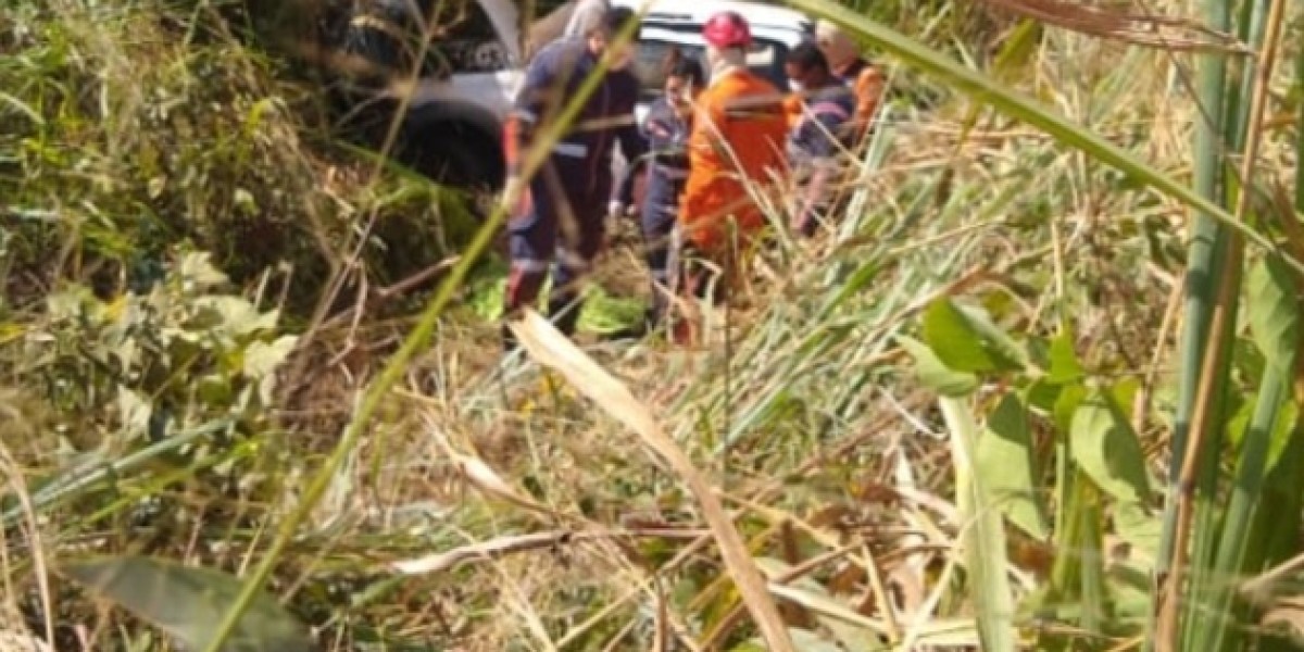 Idosa de 70 anos morre após veículo tombar em rodovia na saída de Timon