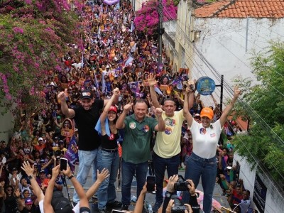 Arrastão da Vitória reúne milhares em Caxias com Amanda Gentil, Daniella, Carlos Brandão e Gentil Neto